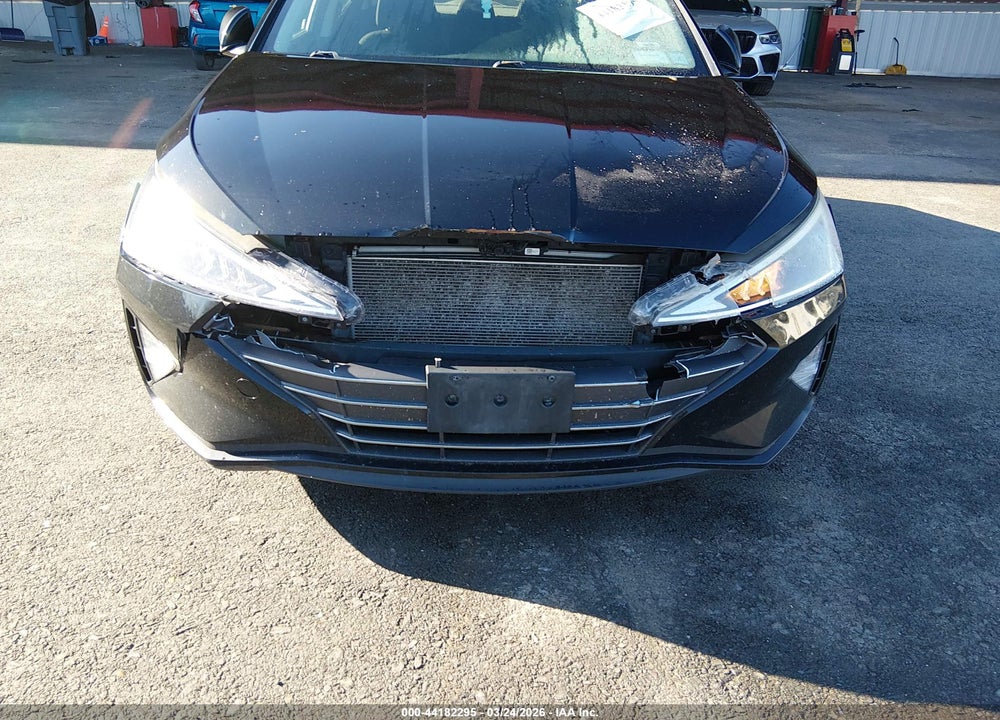 2019 HYUNDAI ELANTRA SE VIN: KMHD74LF5KU844028