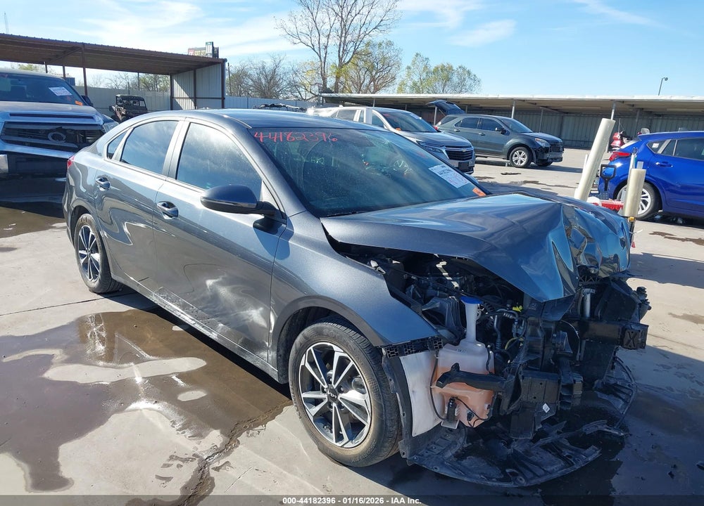 2024 KIA FORTE LXS VIN: 3KPF24AD2RE840850