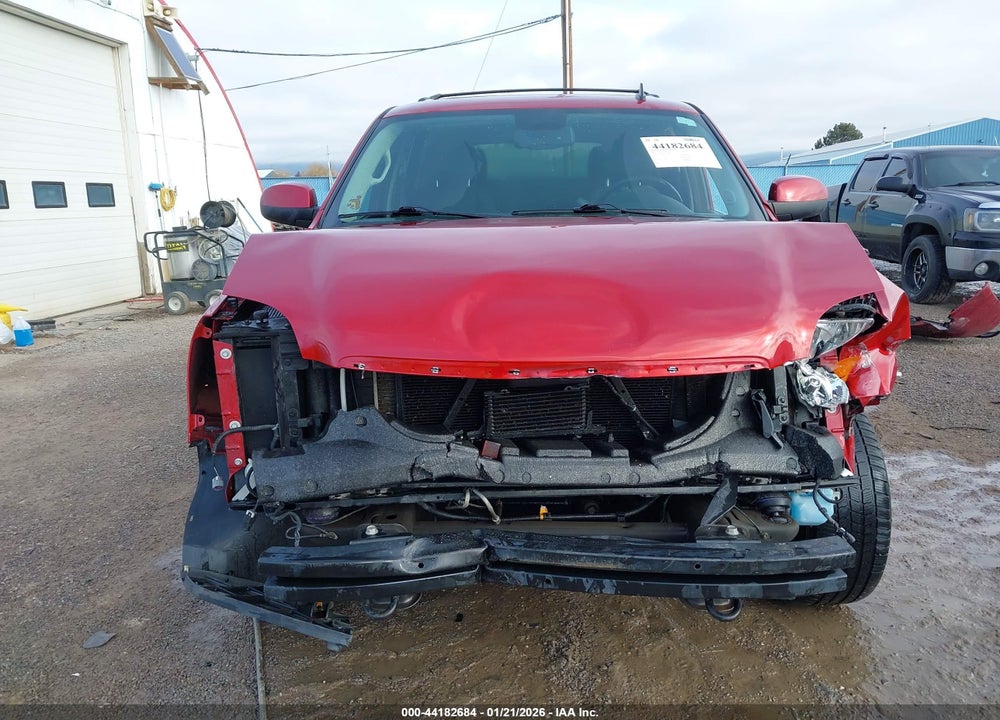 2012 GMC YUKON SLE VIN: 1GKS2AE05CR310800