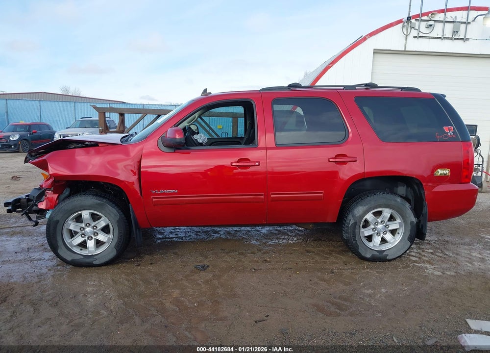 2012 GMC YUKON SLE VIN: 1GKS2AE05CR310800