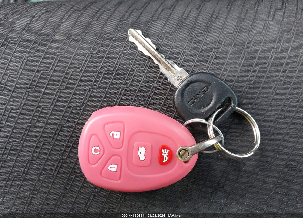 2012 GMC YUKON SLE VIN: 1GKS2AE05CR310800