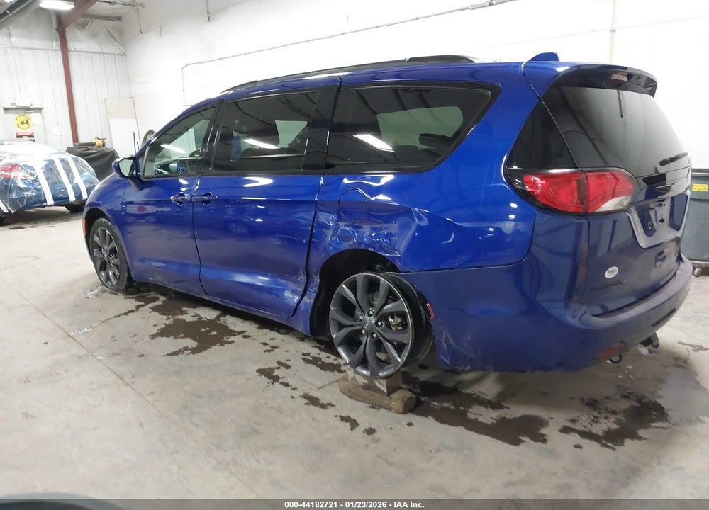 2019 CHRYSLER PACIFICA TOURING L VIN: 2C4RC1BG6KR574450