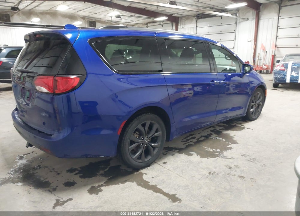 2019 CHRYSLER PACIFICA TOURING L VIN: 2C4RC1BG6KR574450