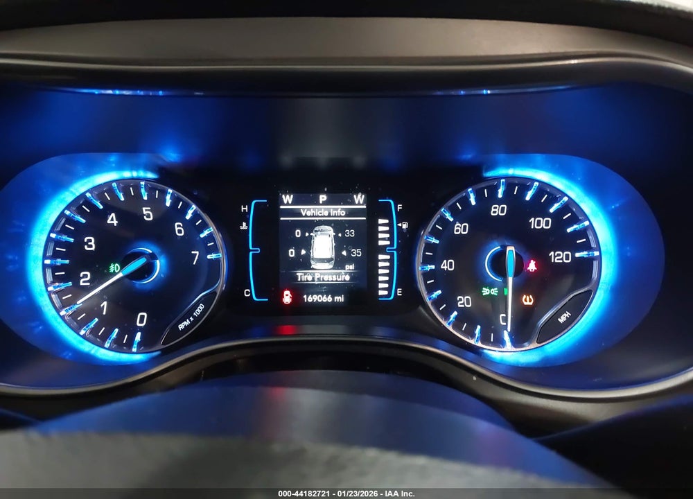 2019 CHRYSLER PACIFICA TOURING L VIN: 2C4RC1BG6KR574450