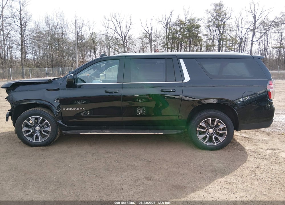 2021 CHEVROLET SUBURBAN 4WD LT VIN: 1GNSKCKD9MR481279