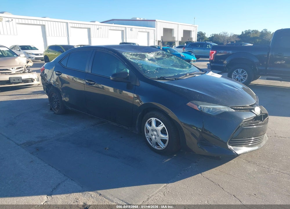 2019 TOYOTA COROLLA LE VIN: 5YFBURHE3KP949035