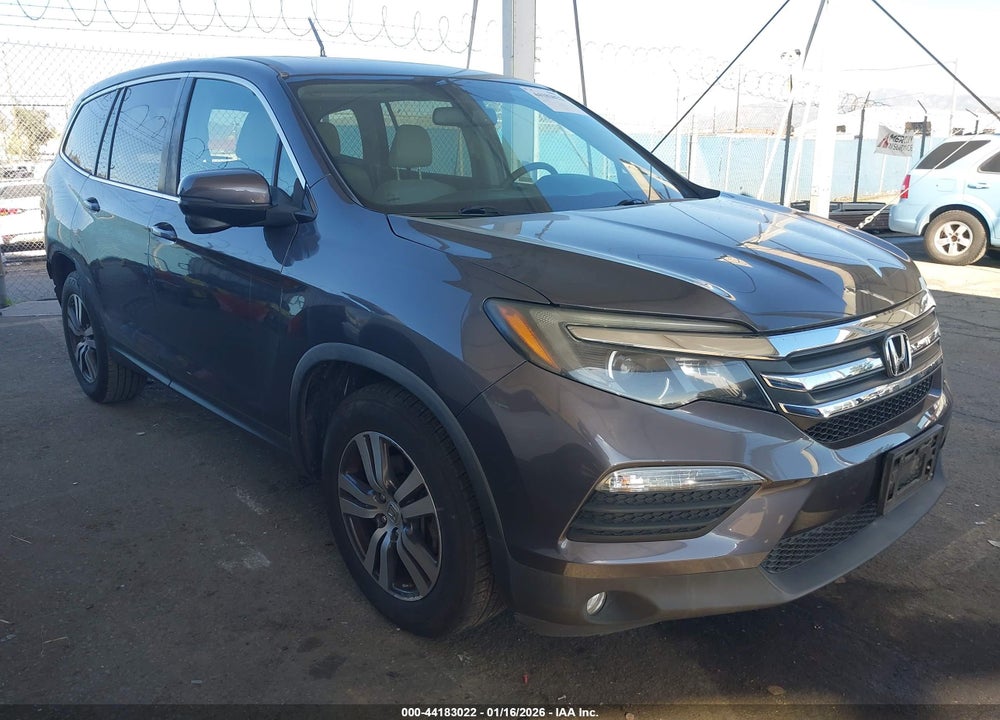 2018 HONDA PILOT EX-L VIN: 5FNYF5H58JB016660