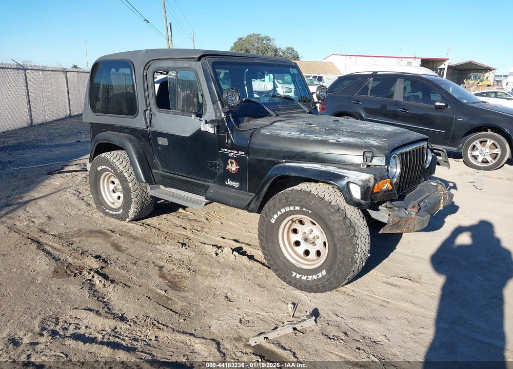 2000 JEEP WRANGLER SAHARA VIN: 1J4FA59S5YP712574