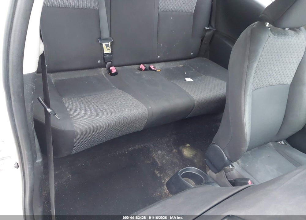 2015 TOYOTA YARIS LE VIN: VNKJTUD33FA038985