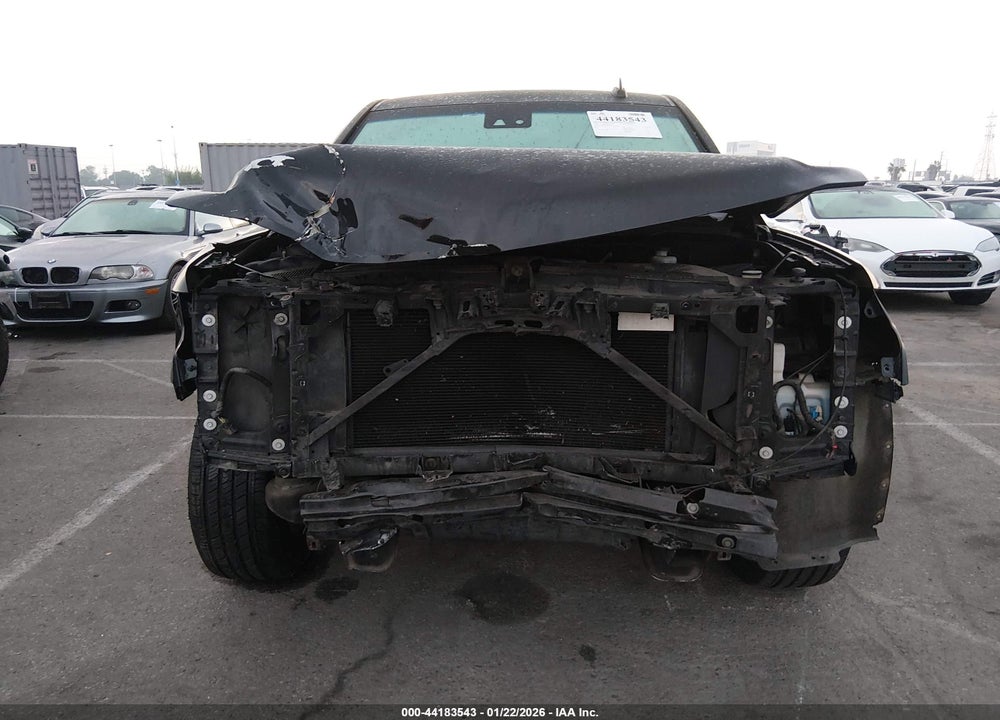 2018 CHEVROLET SUBURBAN LT VIN: 1GNSCHKC9JR370910