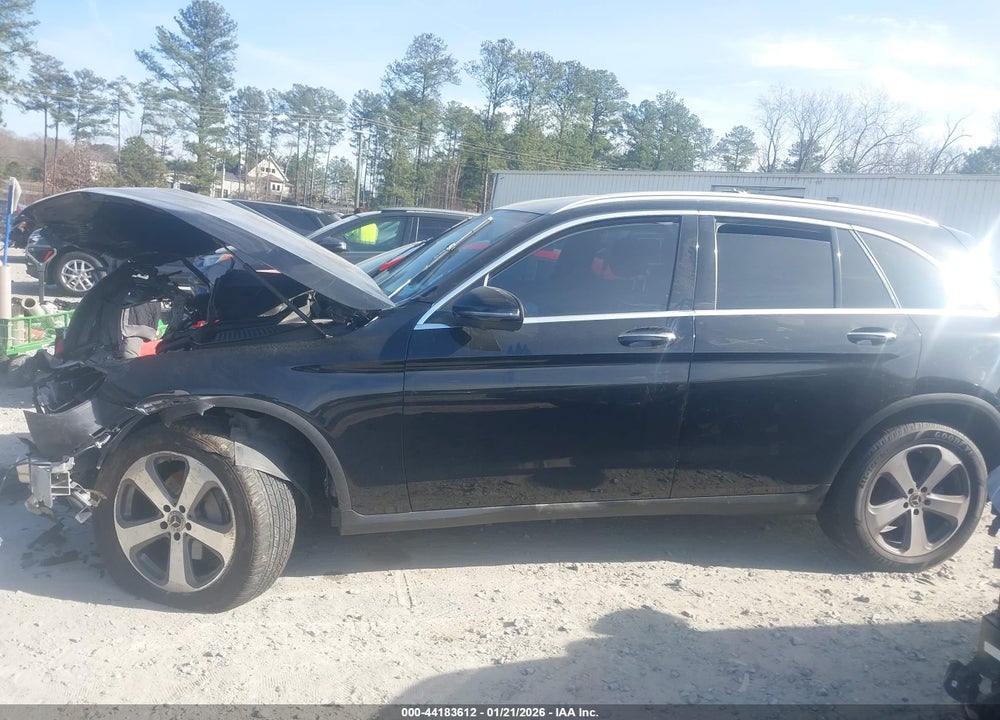 2022 MERCEDES-BENZ GLC 300 4MATIC SUV VIN: W1N0G8EB5NV395946