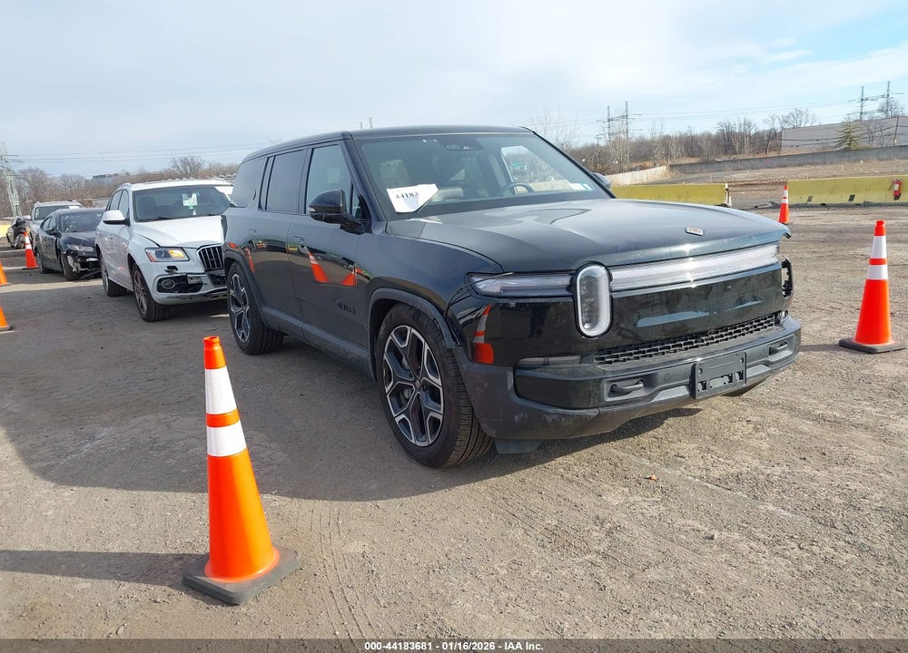2025 RIVIAN R1S ADVENTURE DUAL MOTOR LARGE PACK/ADVENTURE DUAL MOTOR MAX PACK VIN: 7PDSGBBA4SN062361