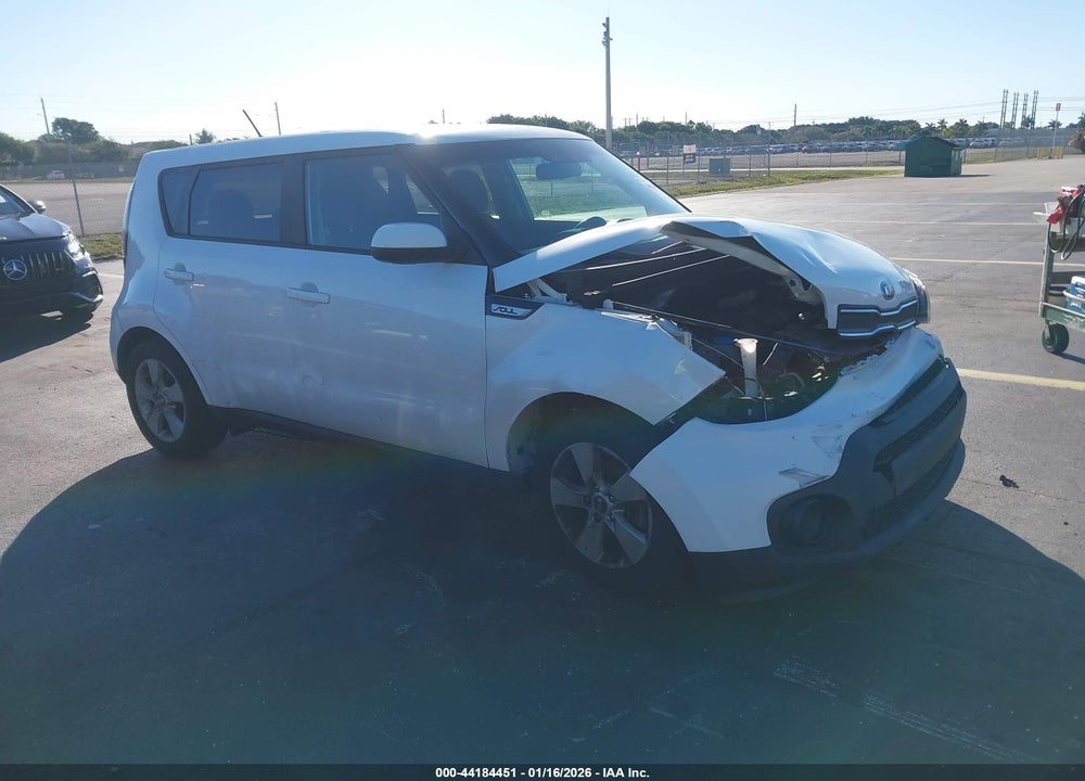 2017 KIA SOUL ! VIN: KNDJN2A21H7422184