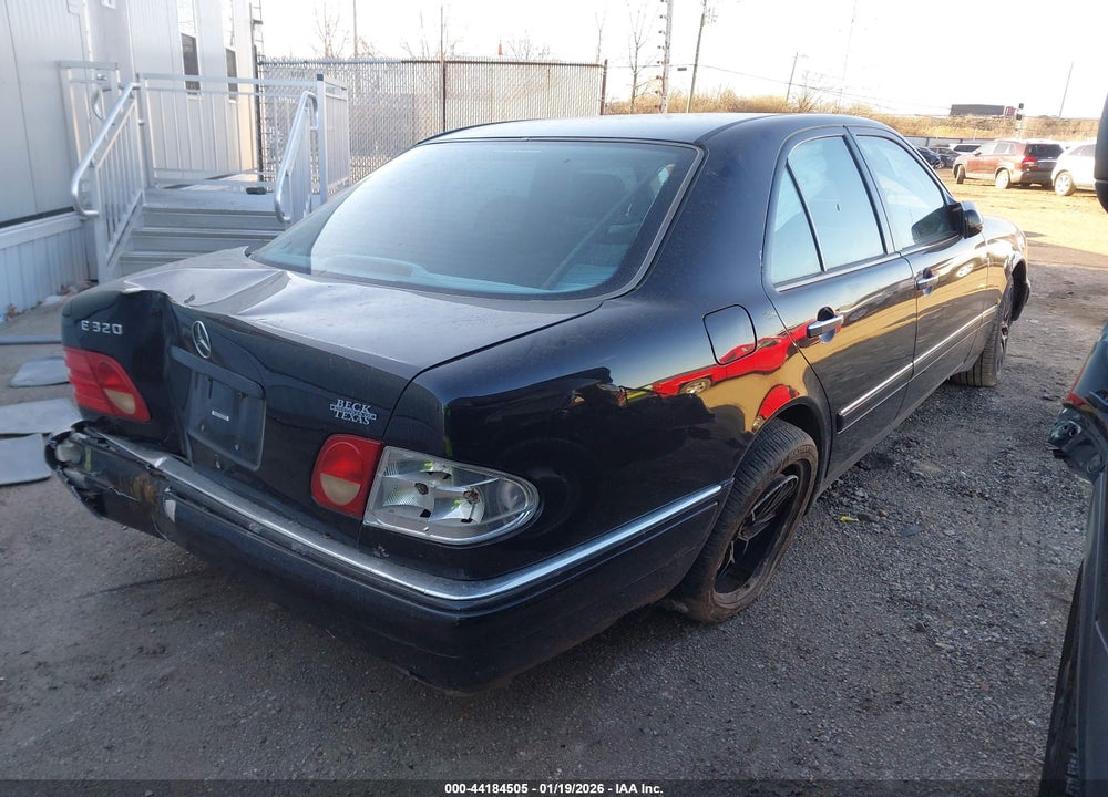 1999 MERCEDES-BENZ E 320 VIN: WDBJF65H7XA767397
