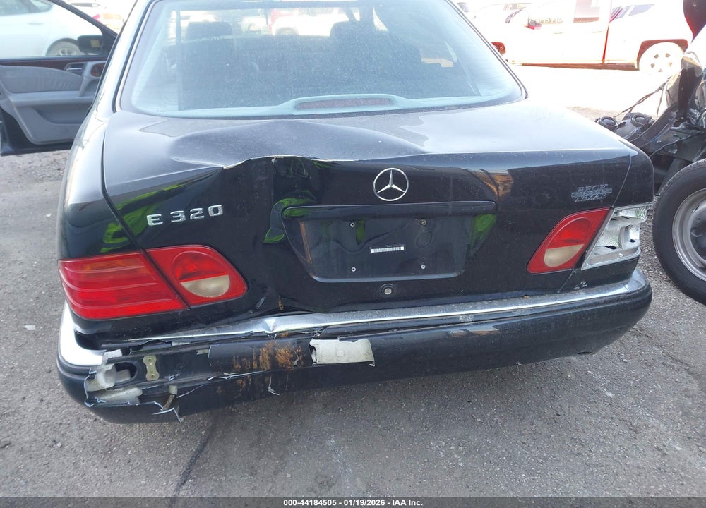 1999 MERCEDES-BENZ E 320 VIN: WDBJF65H7XA767397