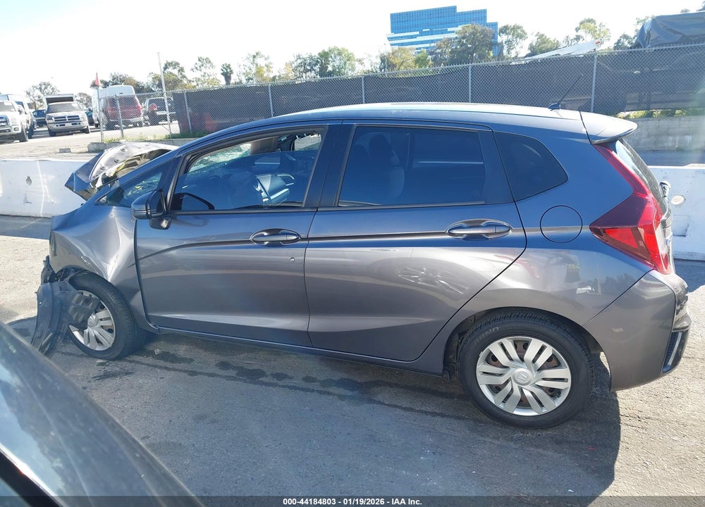 2015 HONDA FIT LX VIN: 3HGGK5G51FM749226