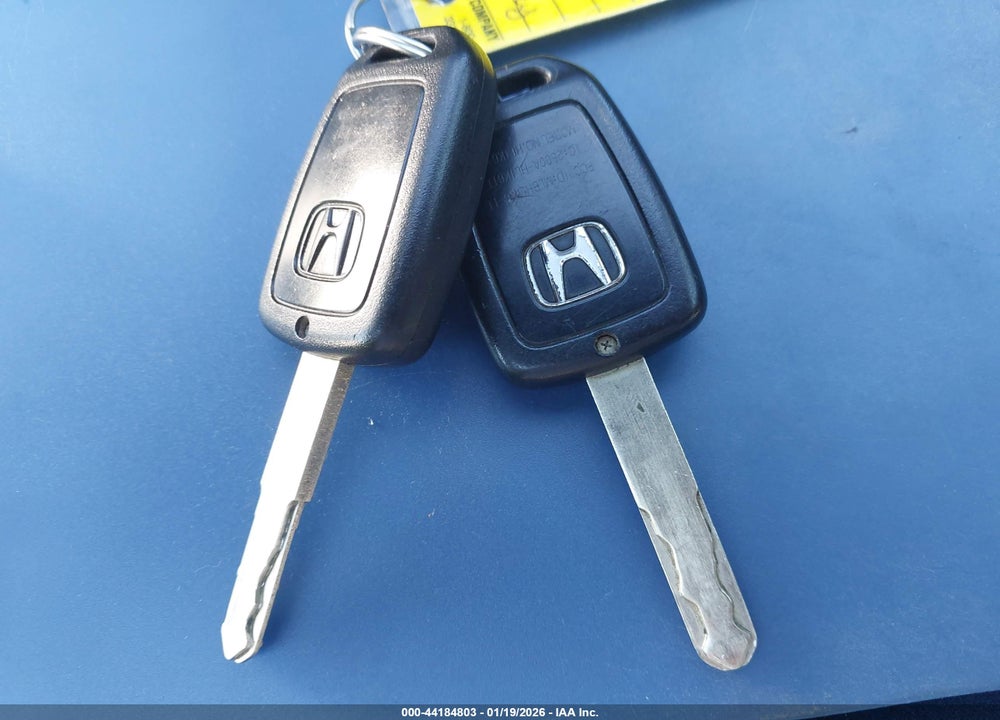 2015 HONDA FIT LX VIN: 3HGGK5G51FM749226