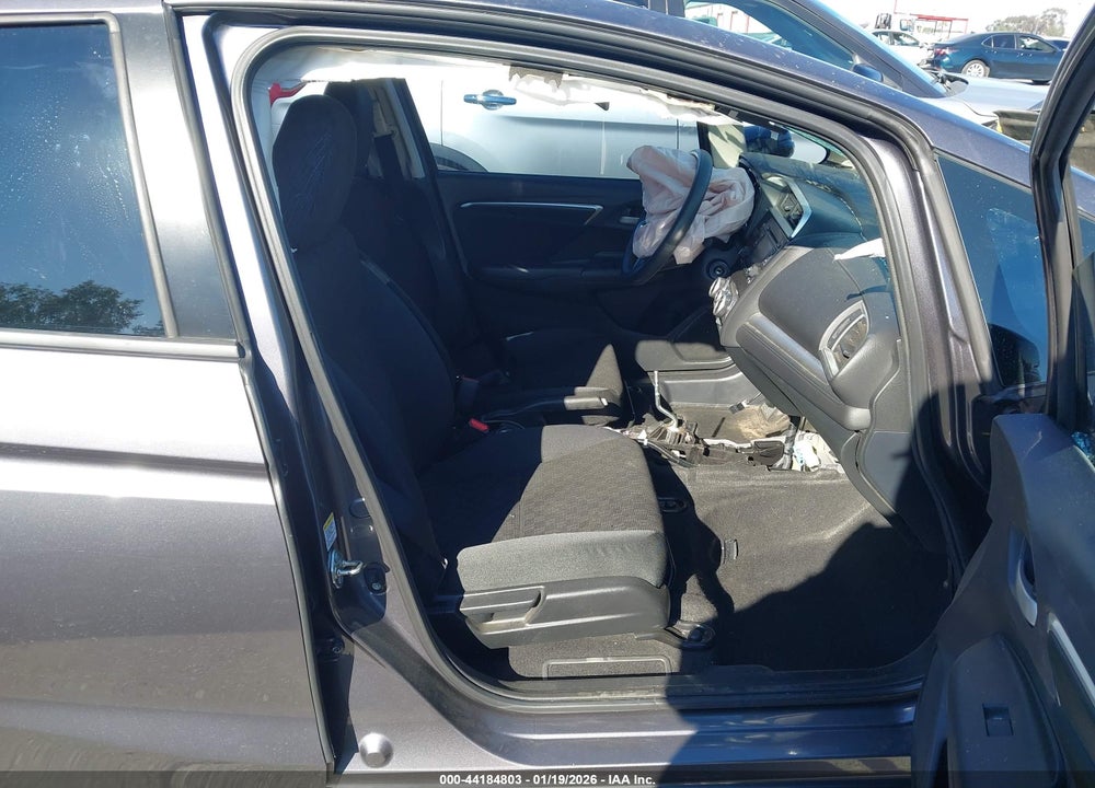 2015 HONDA FIT LX VIN: 3HGGK5G51FM749226