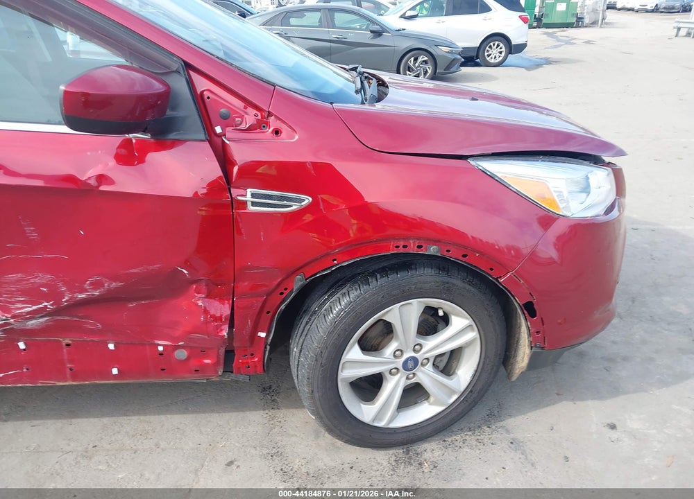 2015 FORD ESCAPE SE VIN: 1FMCU0GX8FUB68132