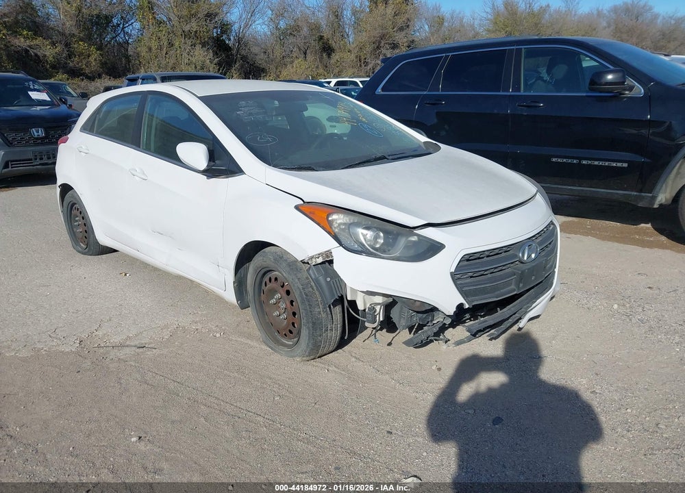 2016 HYUNDAI ELANTRA GT VIN: KMHD35LH8GU284242