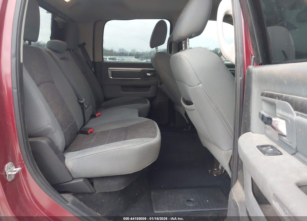 2013 RAM 1500 SLT VIN: 1C6RR7LGXDS602288