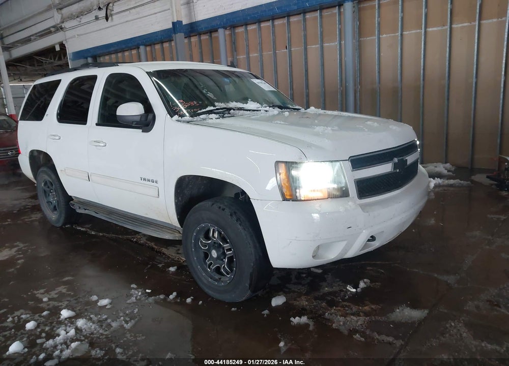 2009 CHEVROLET TAHOE LT2 VIN: 1GNEC233X9R302233