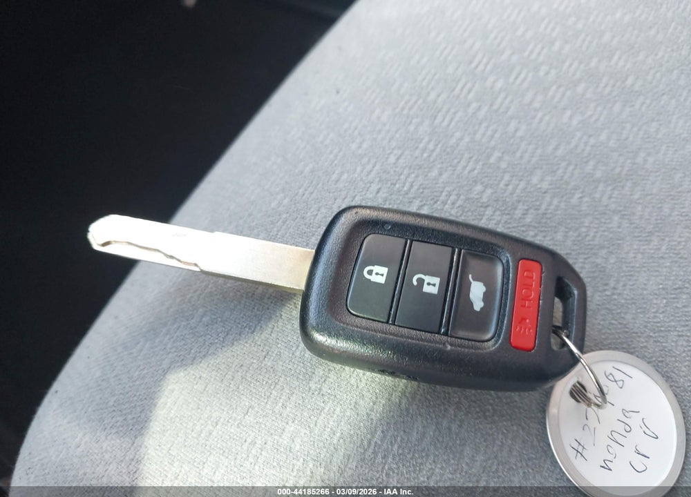 2015 HONDA CR-V LX VIN: 2HKRM4H37FH698863