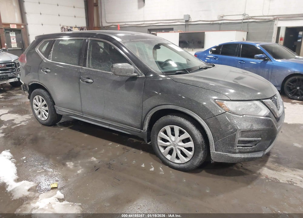 2018 NISSAN ROGUE S VIN: KNMAT2MV3JP538178