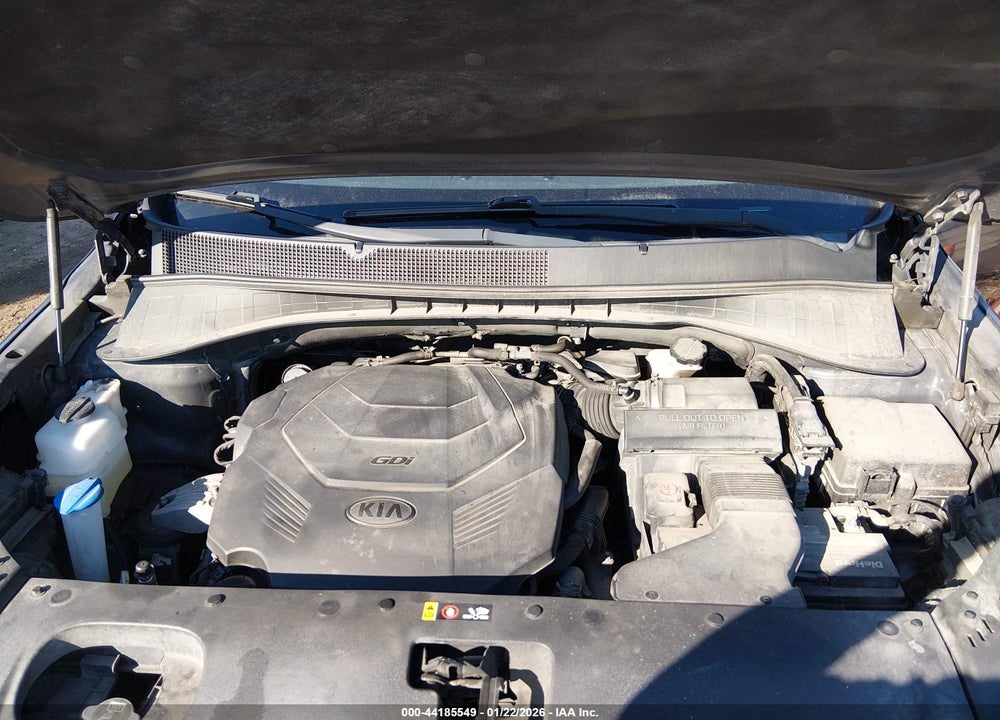 2019 KIA SORENTO 3.3L LX VIN: 5XYPGDA51KG440592