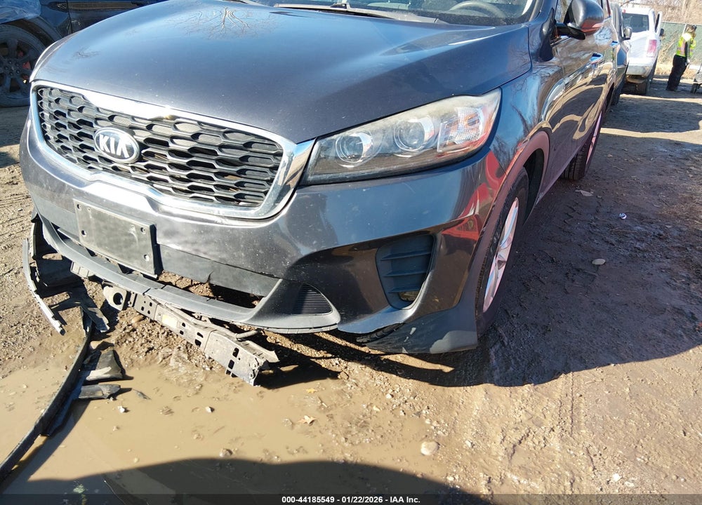 2019 KIA SORENTO 3.3L LX VIN: 5XYPGDA51KG440592