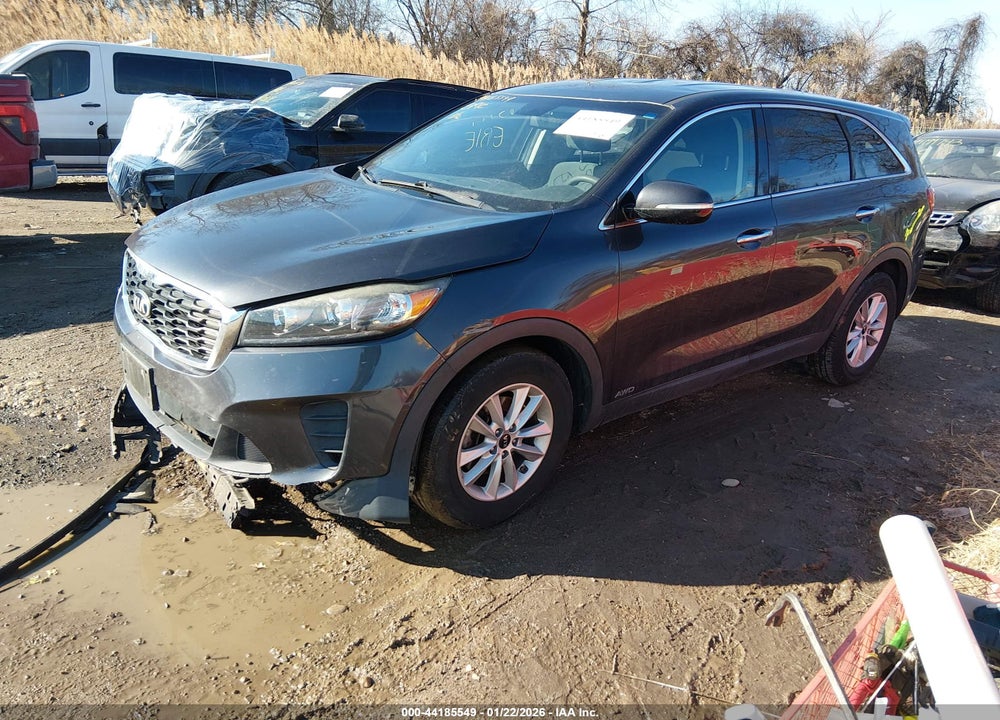 2019 KIA SORENTO 3.3L LX VIN: 5XYPGDA51KG440592