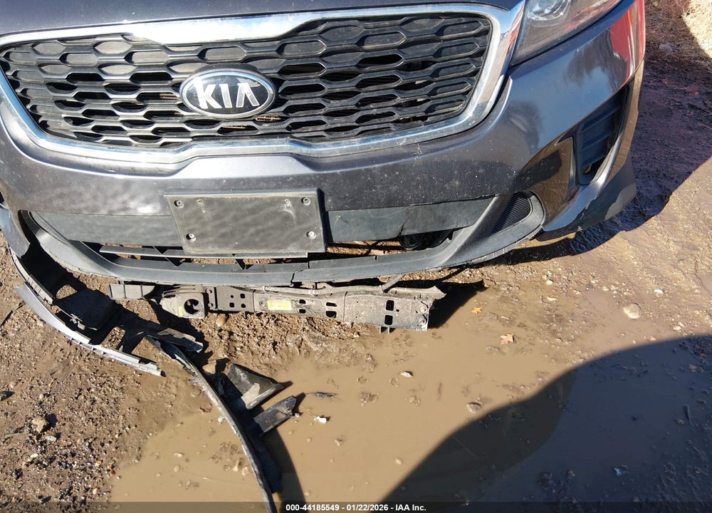 2019 KIA SORENTO 3.3L LX VIN: 5XYPGDA51KG440592