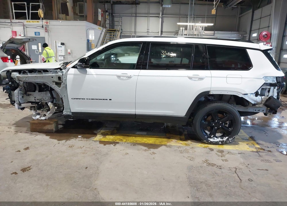 2025 JEEP GRAND CHEROKEE L ALTITUDE X 4X4 VIN: 1C4RJKAG5S8706896