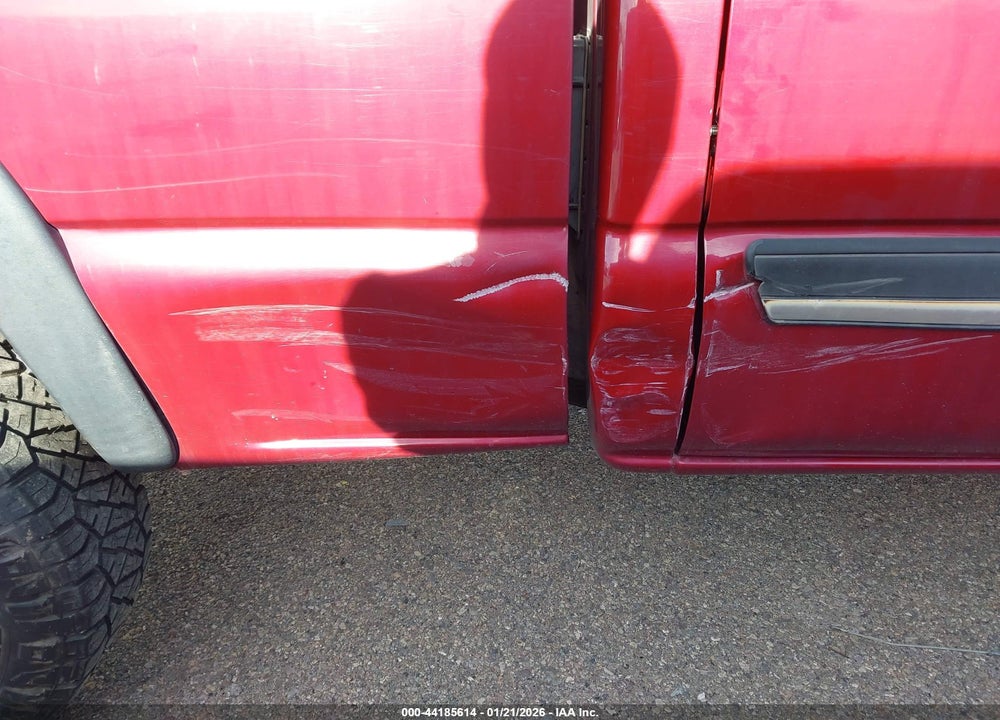 2005 CHEVROLET SILVERADO 2500HD LT VIN: 1GCHK23275F834311
