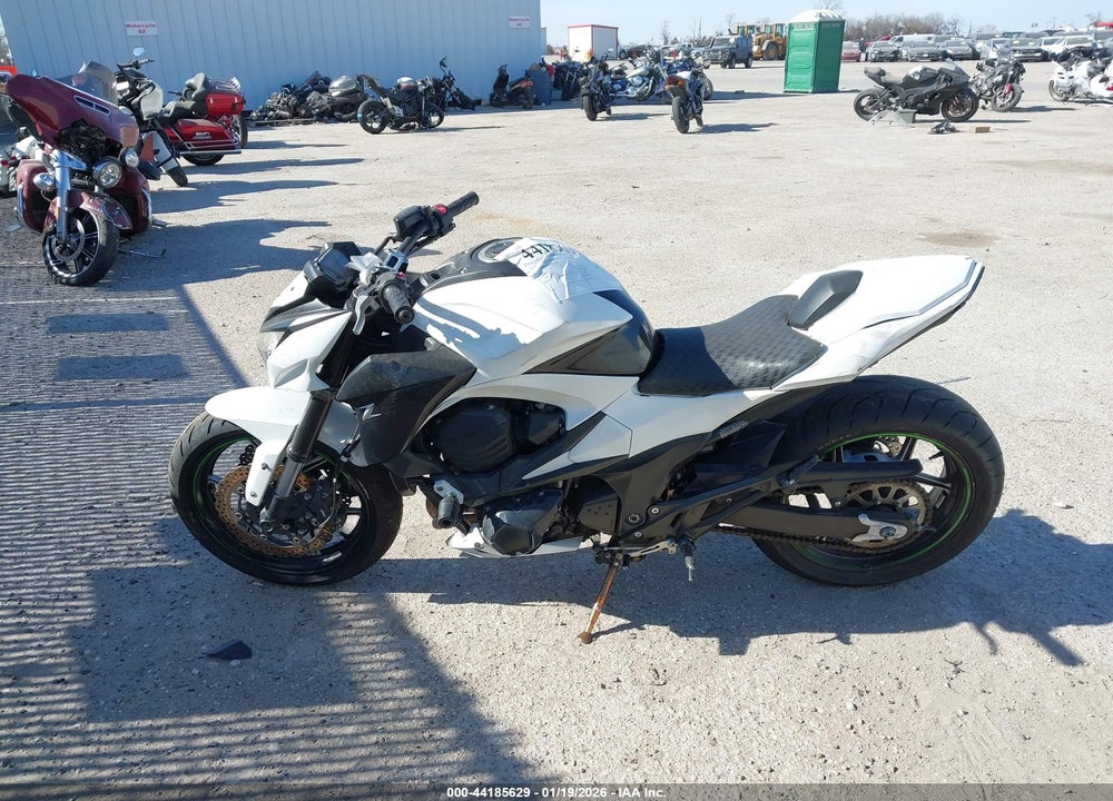 2016 KAWASAKI ZR800 B VIN: JKBZRCB18GDA18214