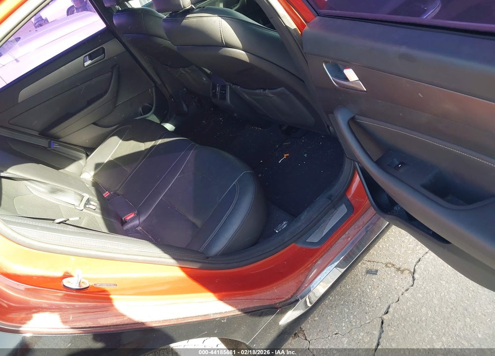2015 HYUNDAI SONATA SPORT 2.0T VIN: 5NPE34AB2FH167637