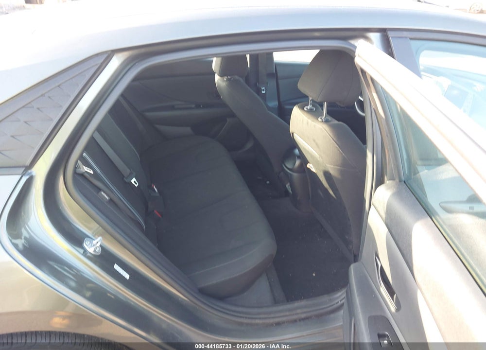 2025 HYUNDAI ELANTRA SEL SPORT VIN: KMHLM4DG4SU867036