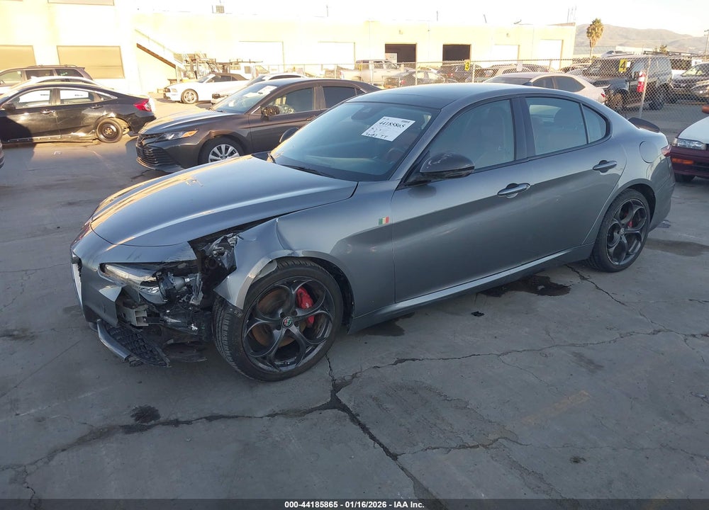 2018 ALFA ROMEO GIULIA TI SPORT AWD VIN: ZARFAEEN5J7588615