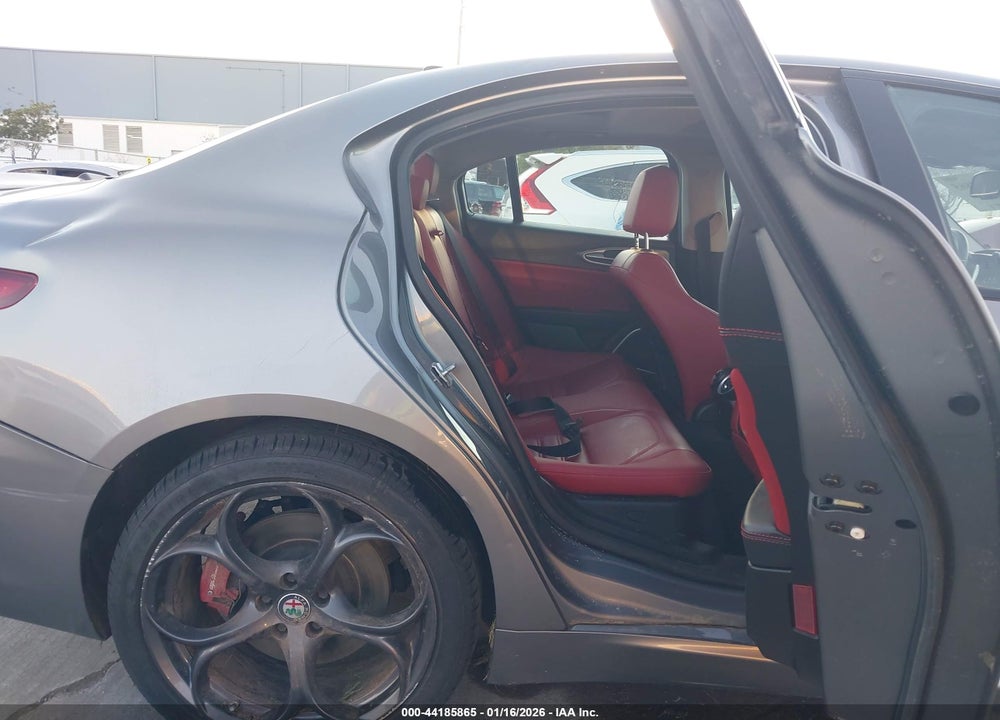 2018 ALFA ROMEO GIULIA TI SPORT AWD VIN: ZARFAEEN5J7588615