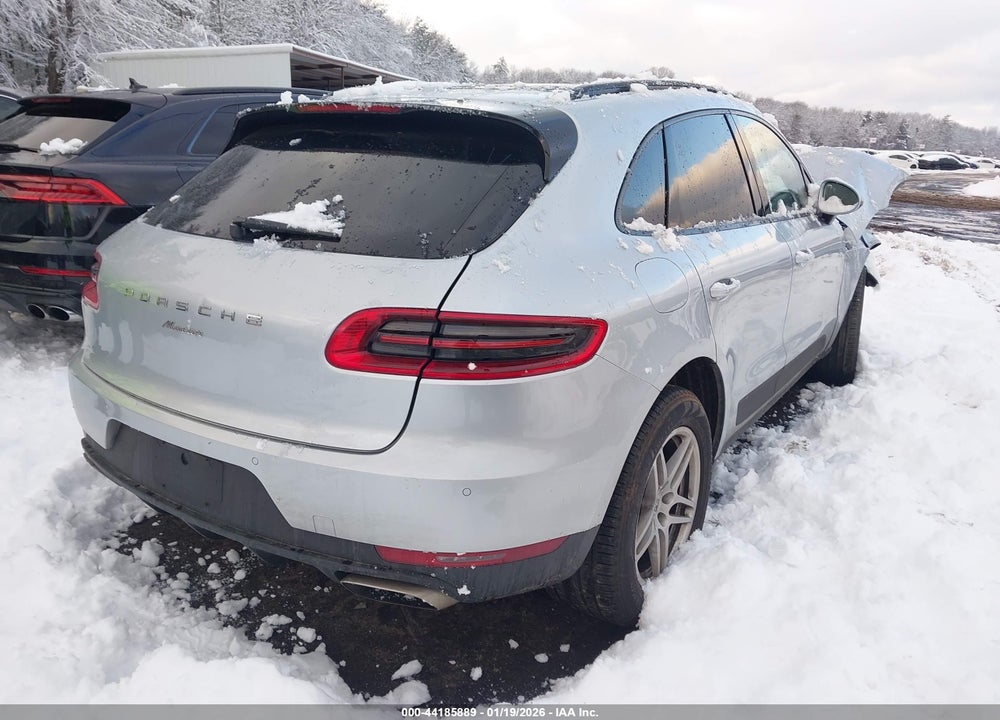 2017 PORSCHE MACAN VIN: WP1AA2A50HLB04049