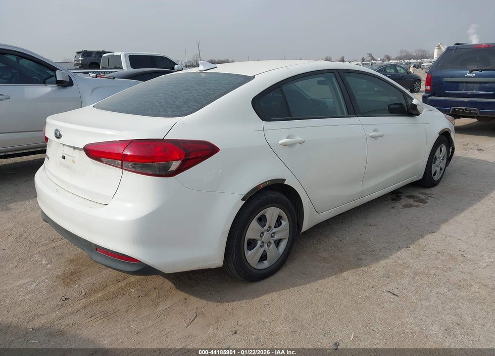 2017 KIA FORTE LX VIN: 3KPFK4A71HE025743
