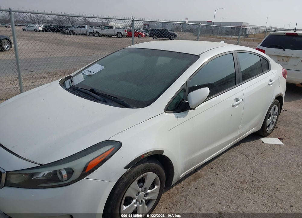 2017 KIA FORTE LX VIN: 3KPFK4A71HE025743