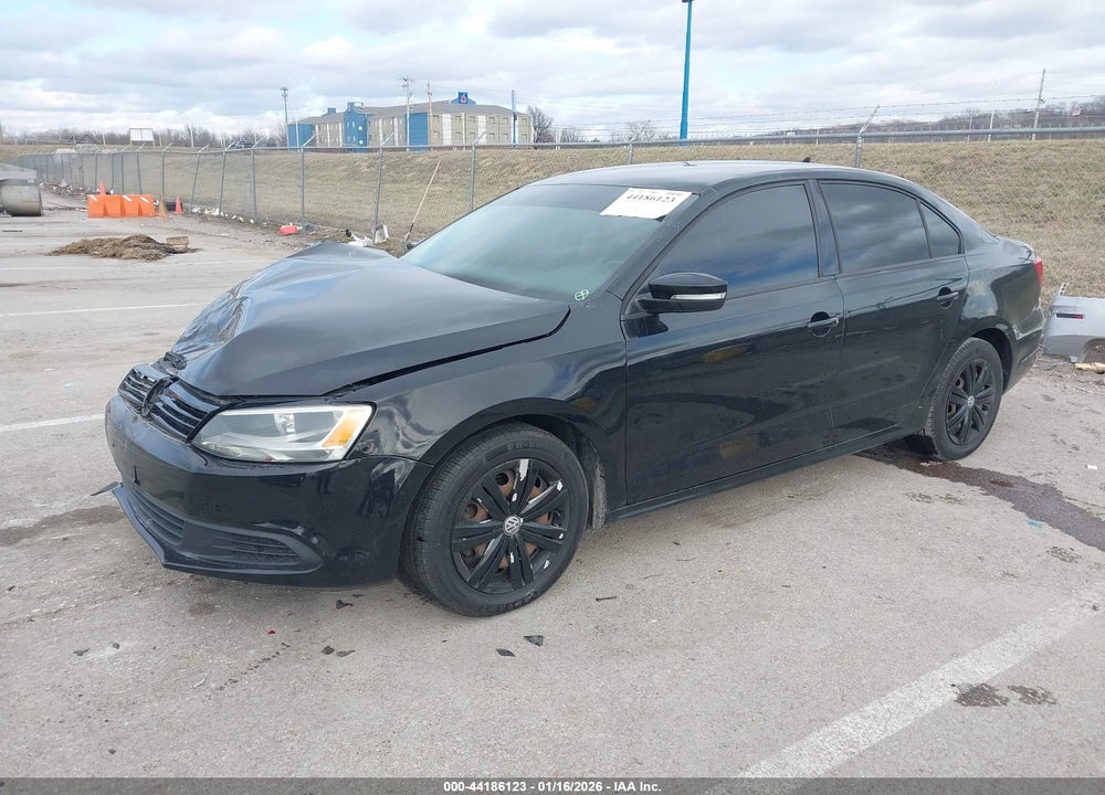 2014 VOLKSWAGEN JETTA 1.8T SE VIN: 3VWB07AJ3EM441308