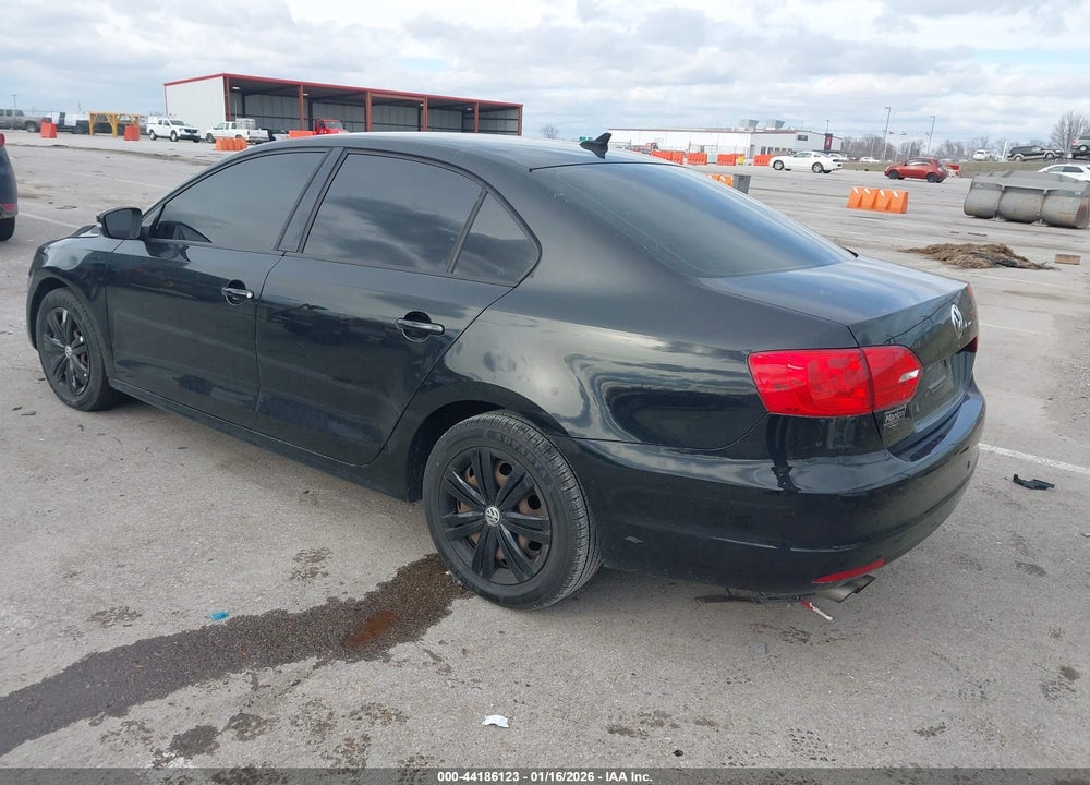 2014 VOLKSWAGEN JETTA 1.8T SE VIN: 3VWB07AJ3EM441308