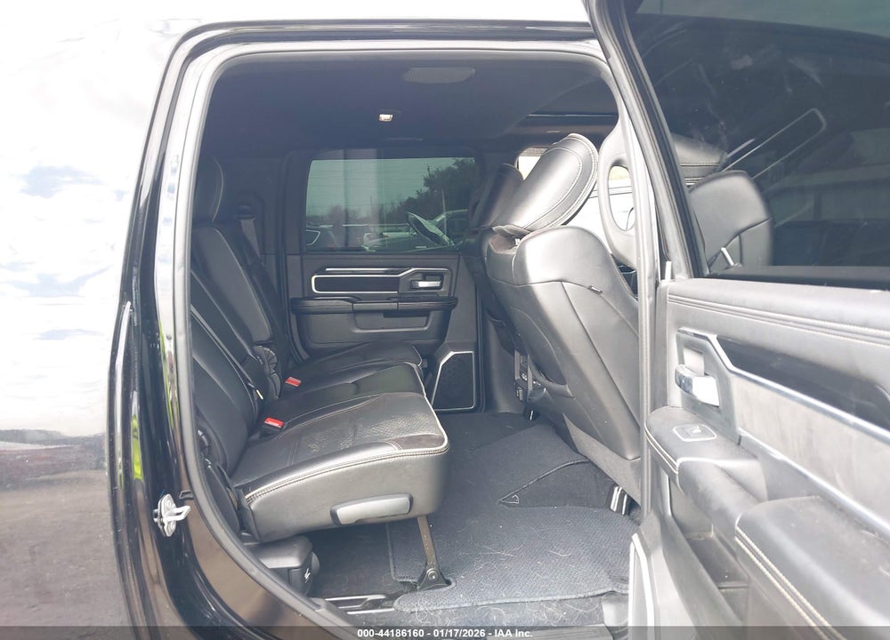 2020 RAM 2500 LAIE  4X4 6'4 BOX VIN: 3C6UR5NL8LG192251