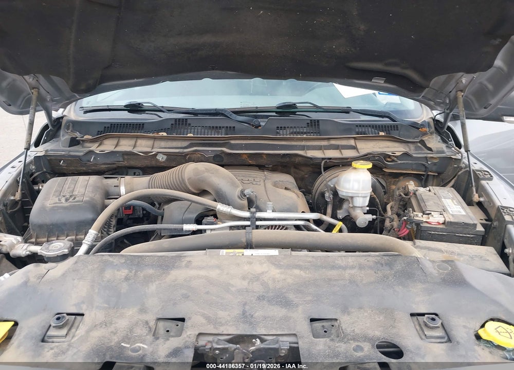 2019 RAM 1500 CLASSIC BIG HORN  4X4 5'7 BOX VIN: 1C6RR7LT6KS707906