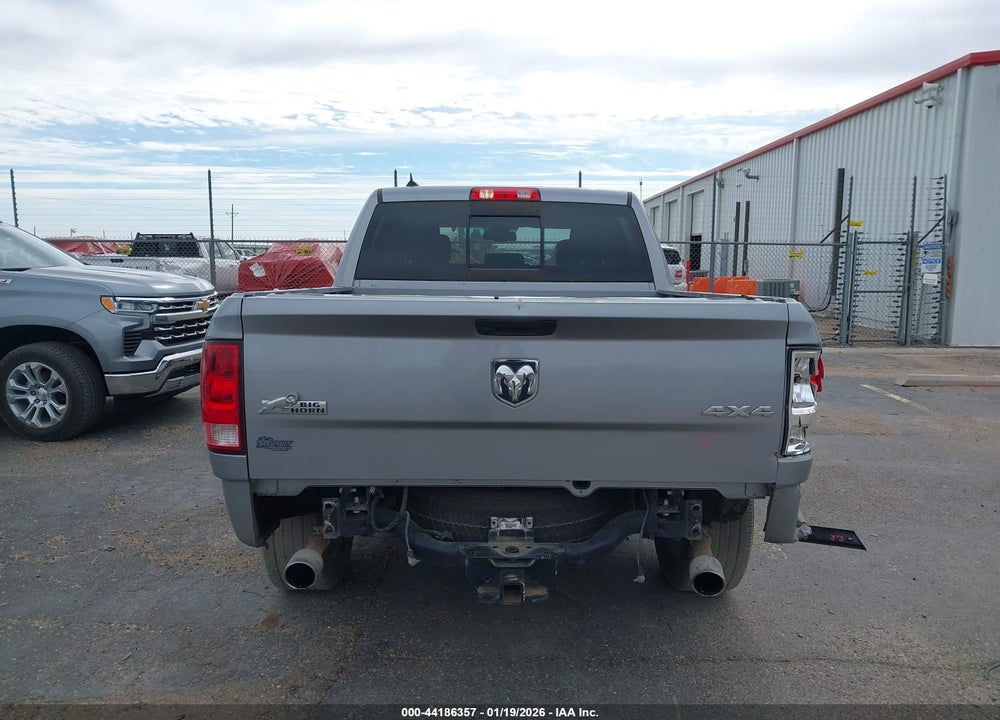 2019 RAM 1500 CLASSIC BIG HORN  4X4 5'7 BOX VIN: 1C6RR7LT6KS707906