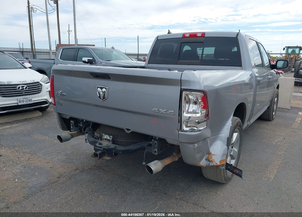 2019 RAM 1500 CLASSIC BIG HORN  4X4 5'7 BOX VIN: 1C6RR7LT6KS707906