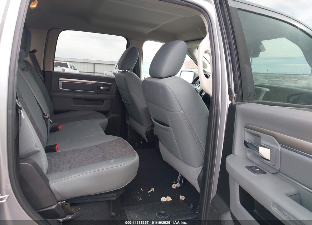 2019 RAM 1500 CLASSIC BIG HORN  4X4 5'7 BOX VIN: 1C6RR7LT6KS707906