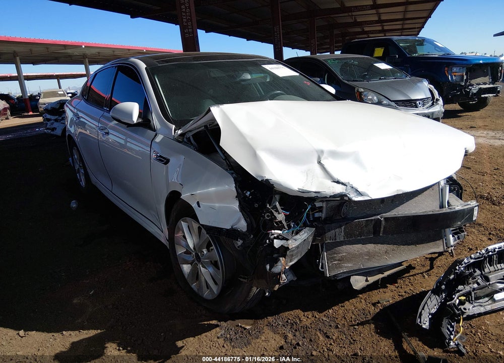 2016 KIA OPTIMA EX VIN: 5XXGU4L31GG113044